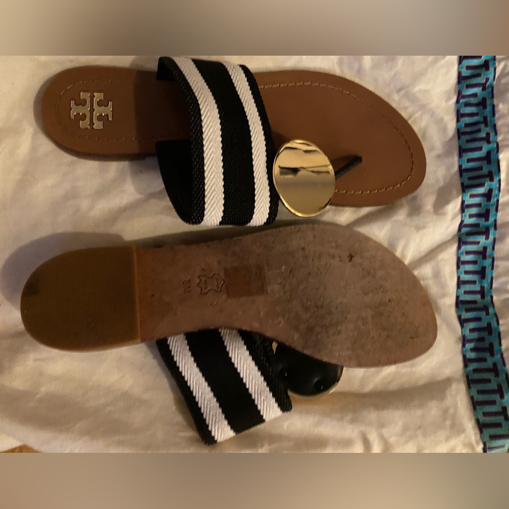 Gently worn Tory Burch Sandals, Size 8 - Picture 3 of 3